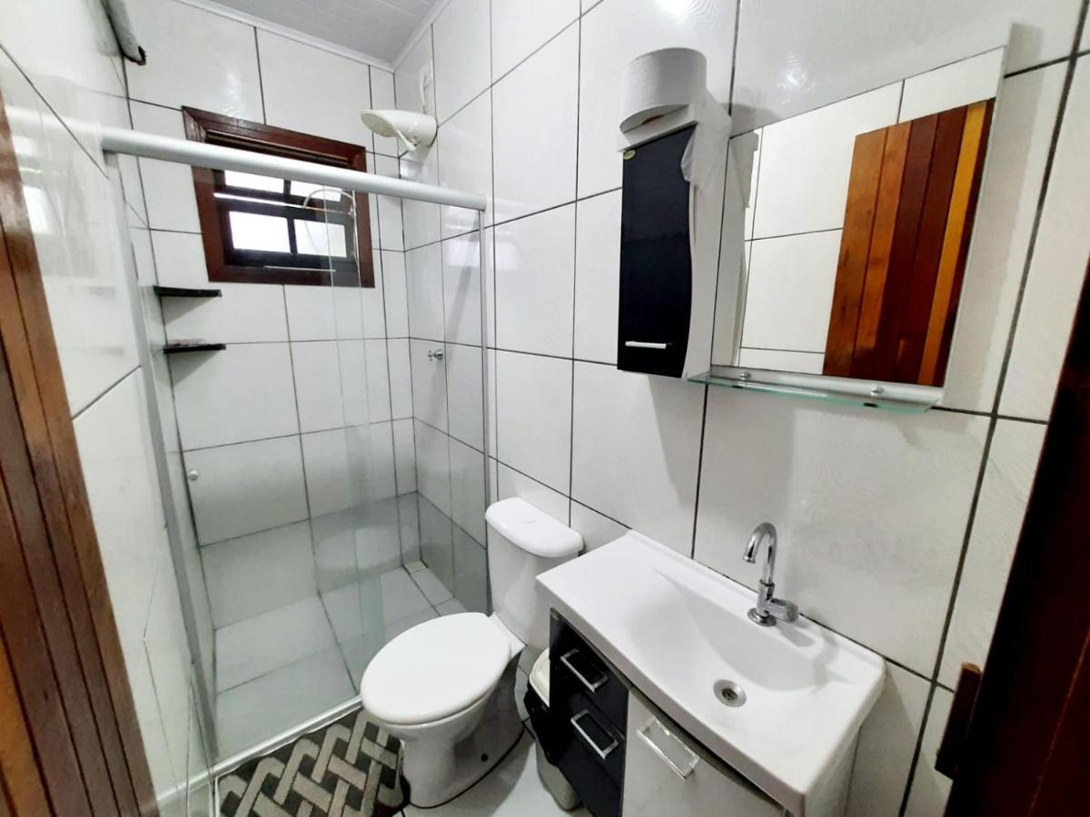 827 Chale Pe Na Areia, Completo Na Praia Do Estaleiro Em Ubatuba - 1 Dormitorio, 1 Banheiro, 1 Vaga De Garagem ภายนอก รูปภาพ